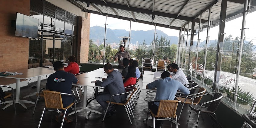 SANTOS ANDRADE CONSULTORES SAS -SAC SAS-