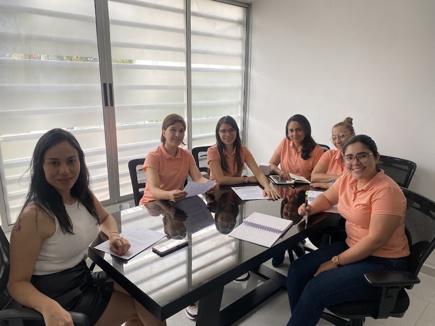 VERTICE UNIVERSAL