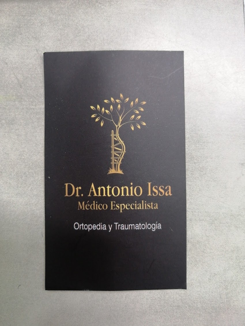 consultorio doctor Issa ortopedia.