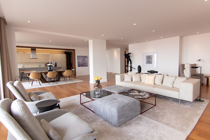 Inmobiliaria en Bogotá ROBERTO COLLINS