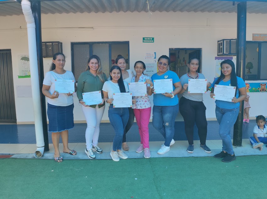 CONSULTORÍAS CIA