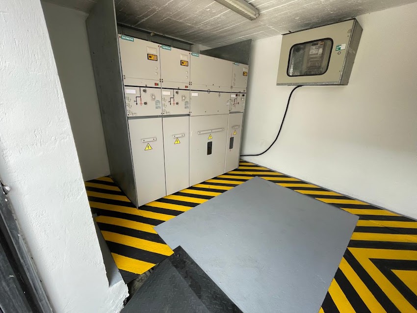 INGENIERIA E INSTALACIONES ELECTRICAS R SAS