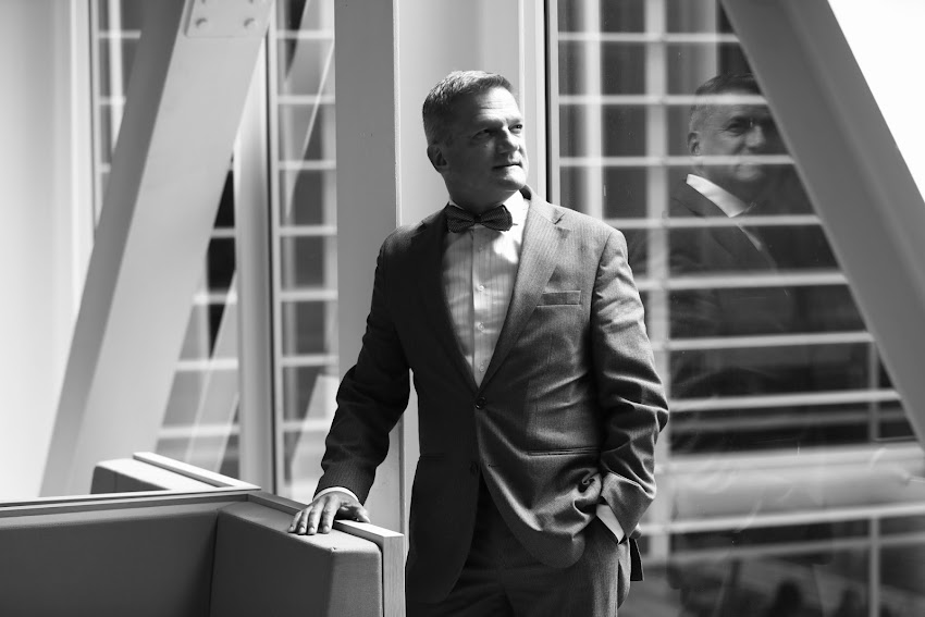 MAESTRO DE CEREMONIAS – PRESENTADOR DE EVENTOS EMPRESARIALES ,CORPORATIVOS,QUINQUENIOS,GRADOS,MAURICIO GIRAL- BOGOTÁ