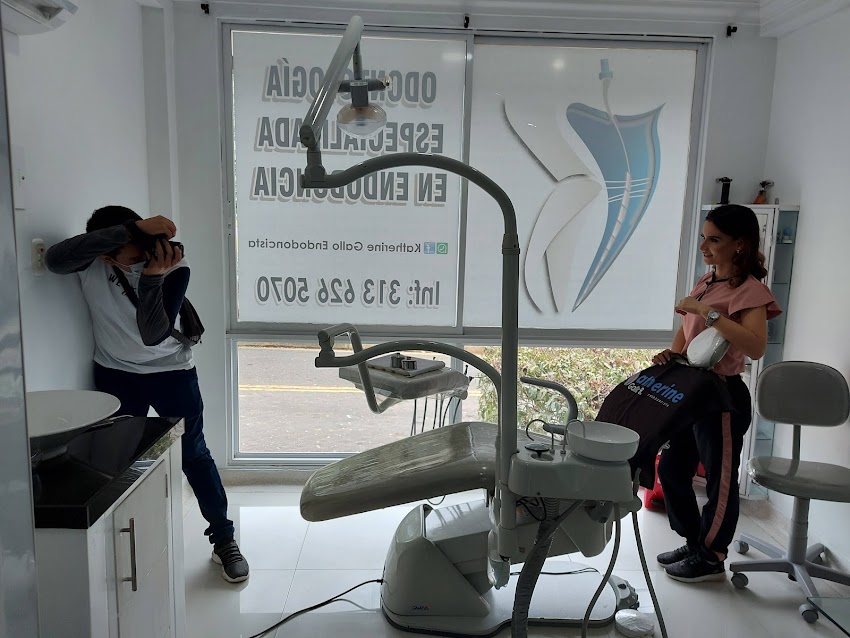 Odontóloga Especializada Dr. Katherine Gallo B. Consultorio De Endodoncia y Estética Dental Florencia