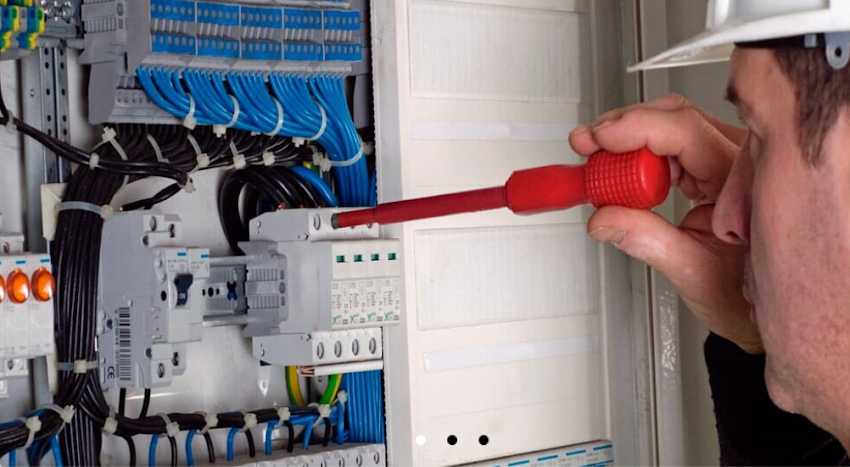 Ingenierías Eléctrica Civil Y De Telecomunicaciones SAS