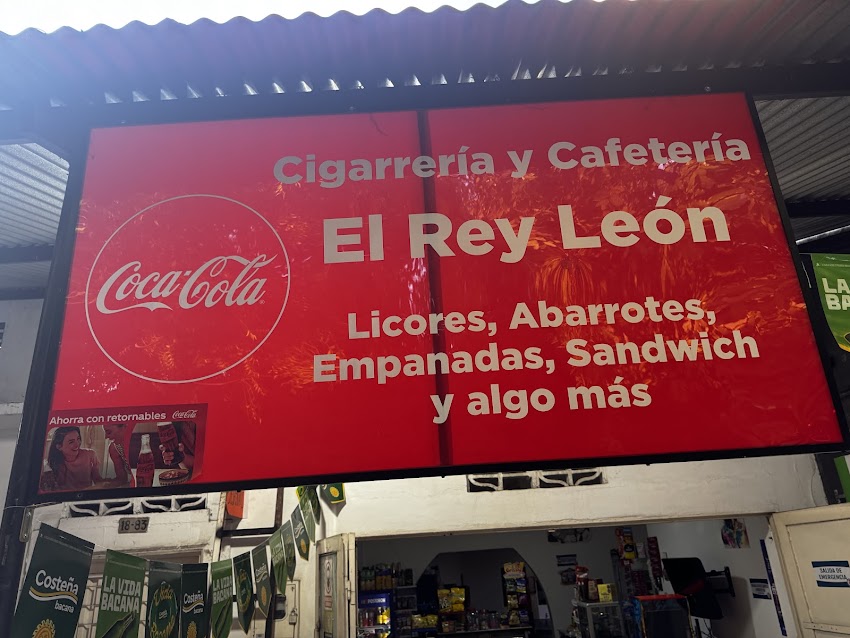 CIGARRERÍA Y CAFETERÍA REY LEON JR