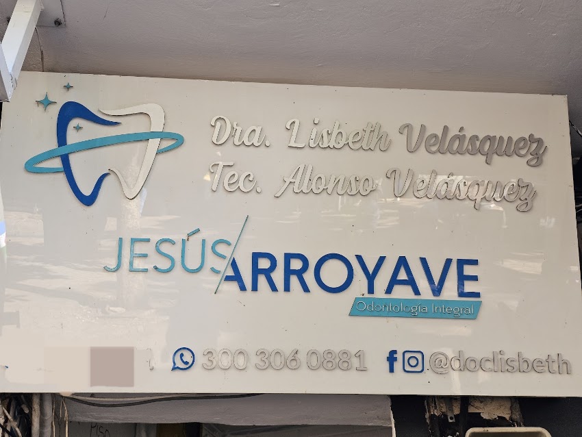 Consultorio y laboratorio dental Jesús Arroyave (Dra. Lisbeth Velasquez)